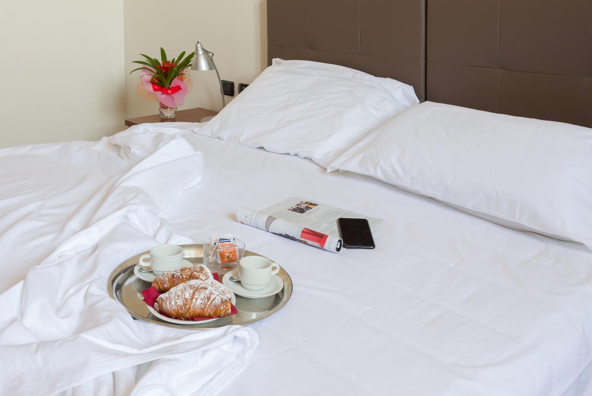 Camplus Guest 2*